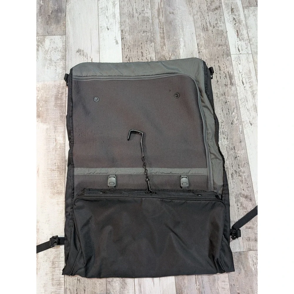 Tumi T-Tech Olive Green trifold carry on Garment Bag luggage‎ Ballistic Nylon. 0